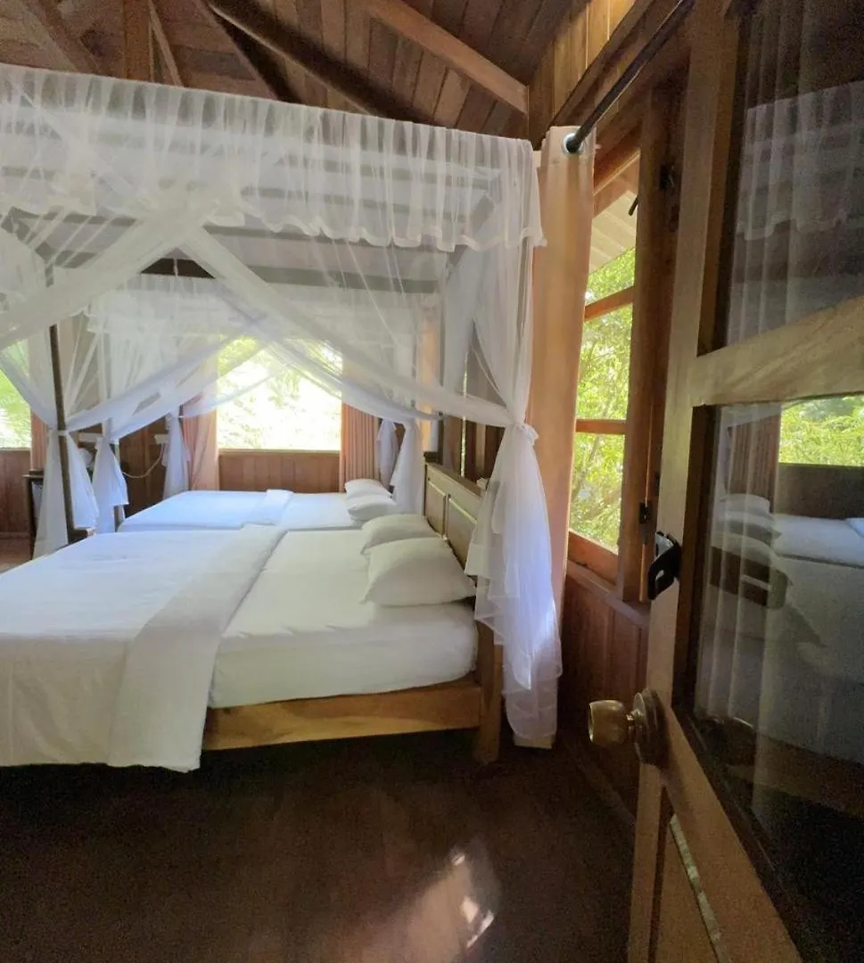 Habarana Tree House Mutu Village Sri Lanka