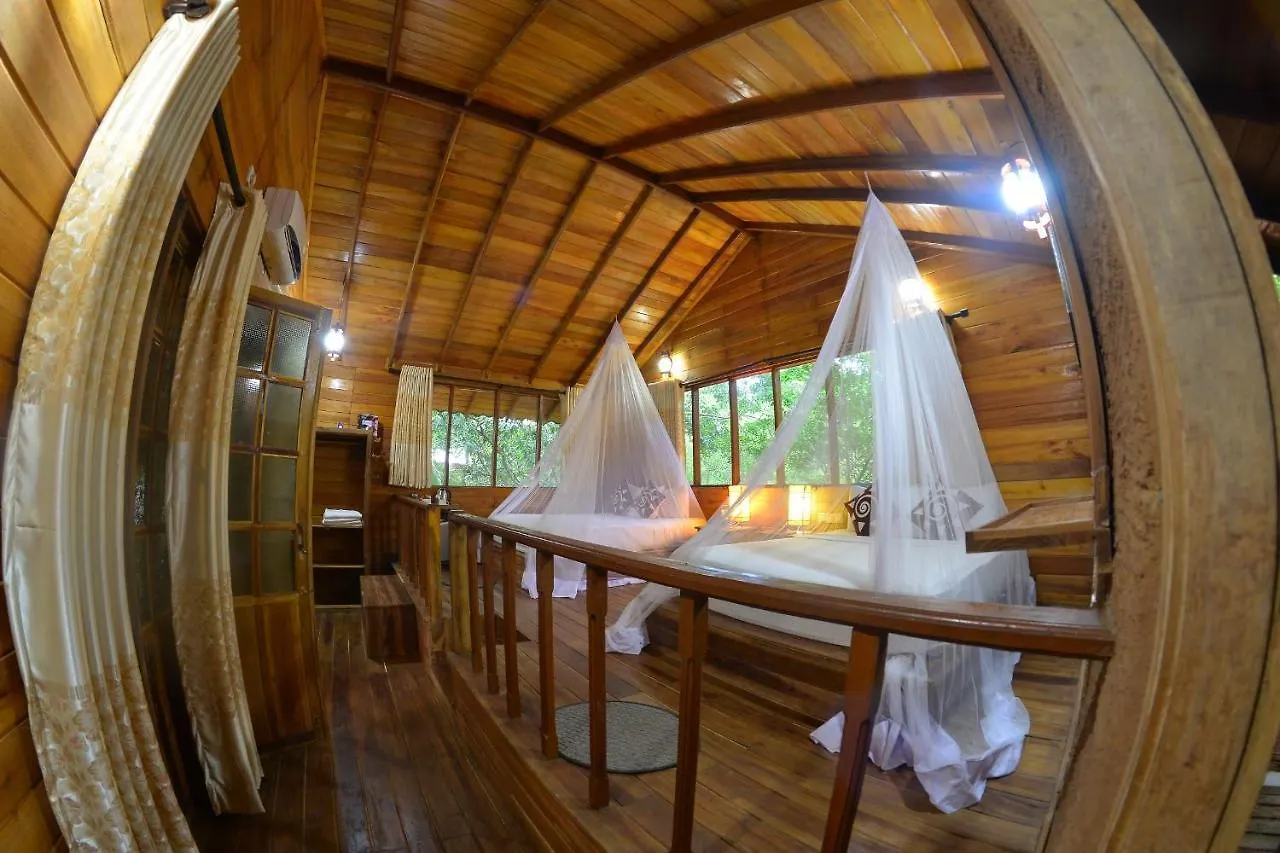 Habarana Tree House Mutu Village
